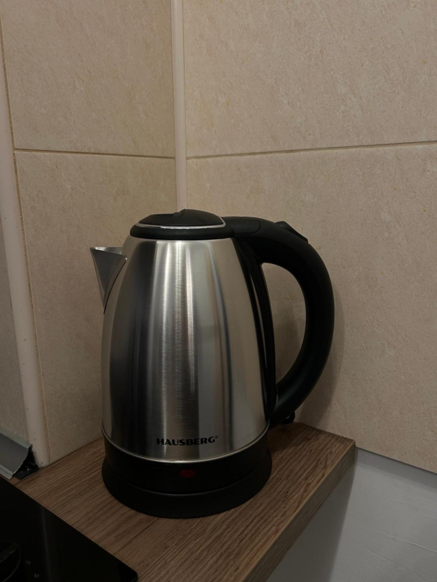 Cozy Apartment With Self Check-In Near Promenada Mall And Verdi Park Bukarest Exteriör bild