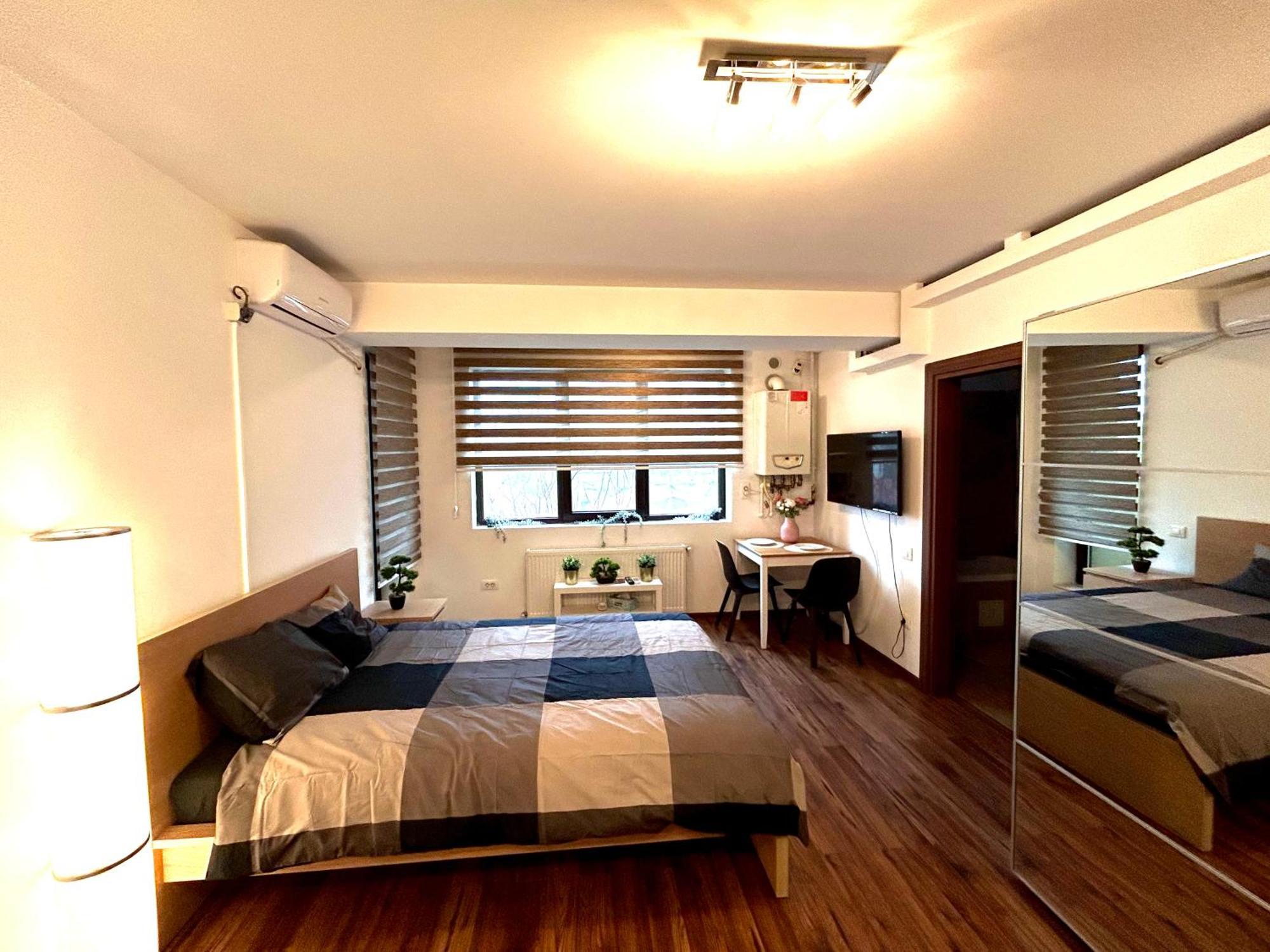 Cozy Apartment With Self Check-In Near Promenada Mall And Verdi Park Bukarest Exteriör bild